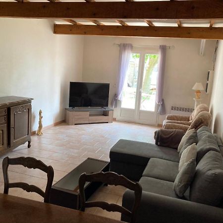 Auberge Les Olivades Mallemort Exterior foto