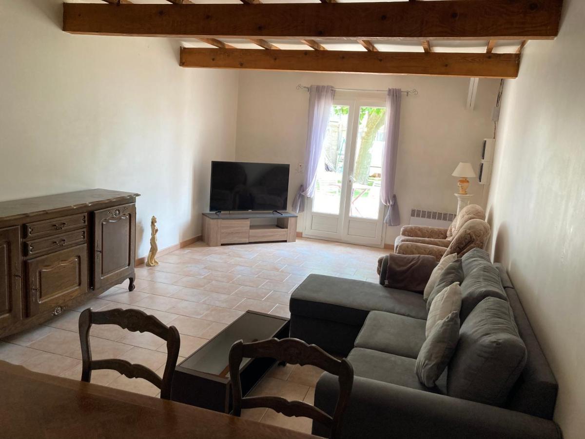 Auberge Les Olivades Mallemort Exterior foto